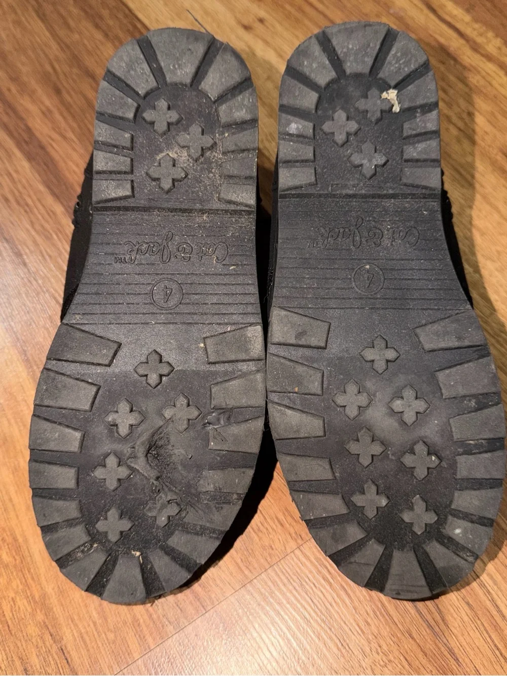 Target classic black